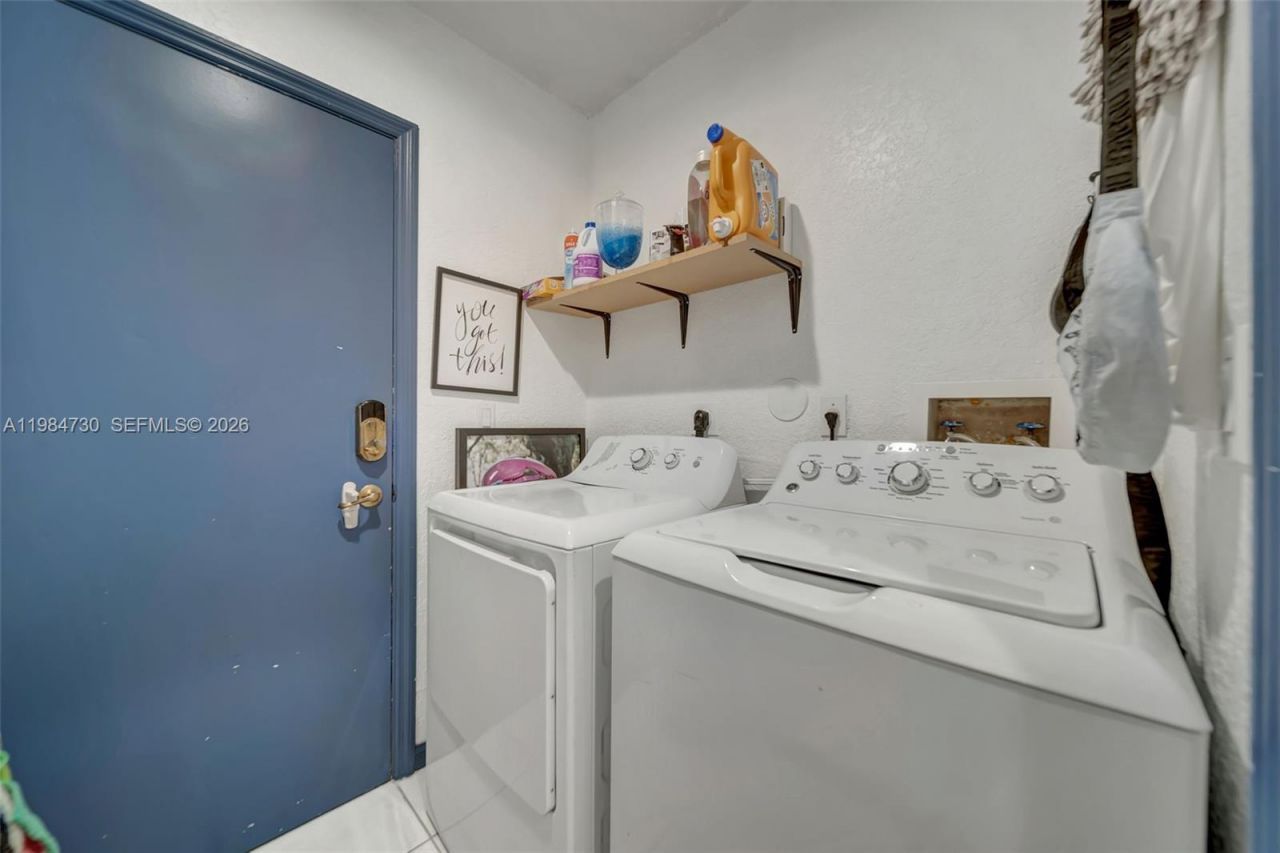 1531 SW 194th Ter, Pembroke Pines, FL 33029 Photo