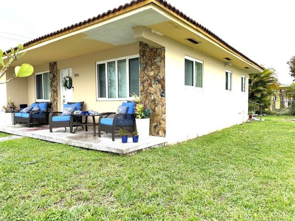 3900 SW 67th Ave, Miami, FL 33155