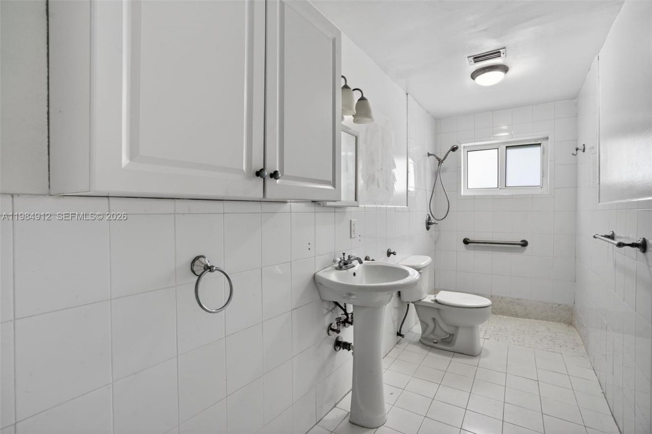 3900 SW 67th Ave, Miami, FL 33155 Photo