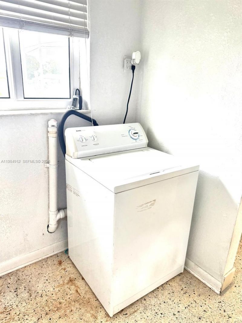 3900 SW 67th Ave, Miami, FL 33155 Photo