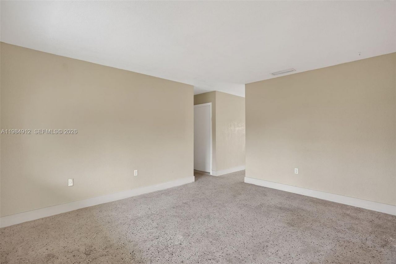 3900 SW 67th Ave, Miami, FL 33155 Photo