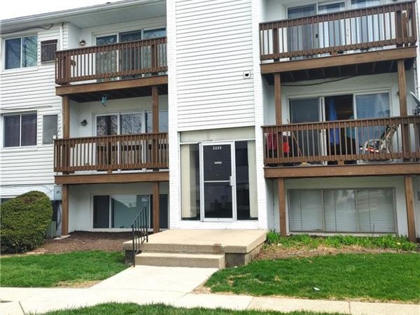 2225 Coach Drive, Unit F, Kettering, OH 45440