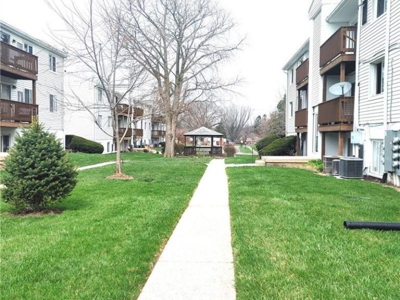 2225 Coach Drive, Unit F, Kettering, OH 45440 Photo 3