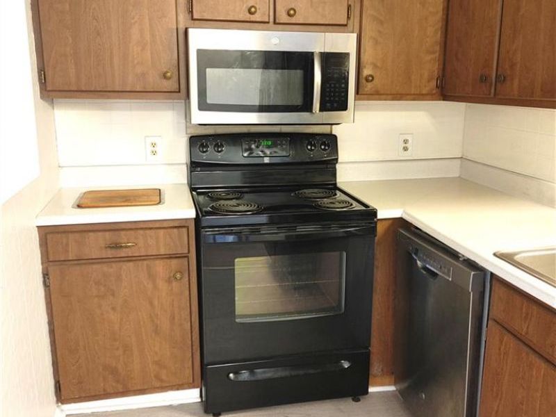 2225 Coach Drive, Unit F, Kettering, OH 45440 Photo 8