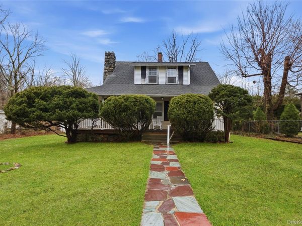 15 W Lake Boulevard, Mahopac, NY 10541