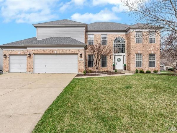 1600 Valley Hill Court, O'Fallon, MO 63368