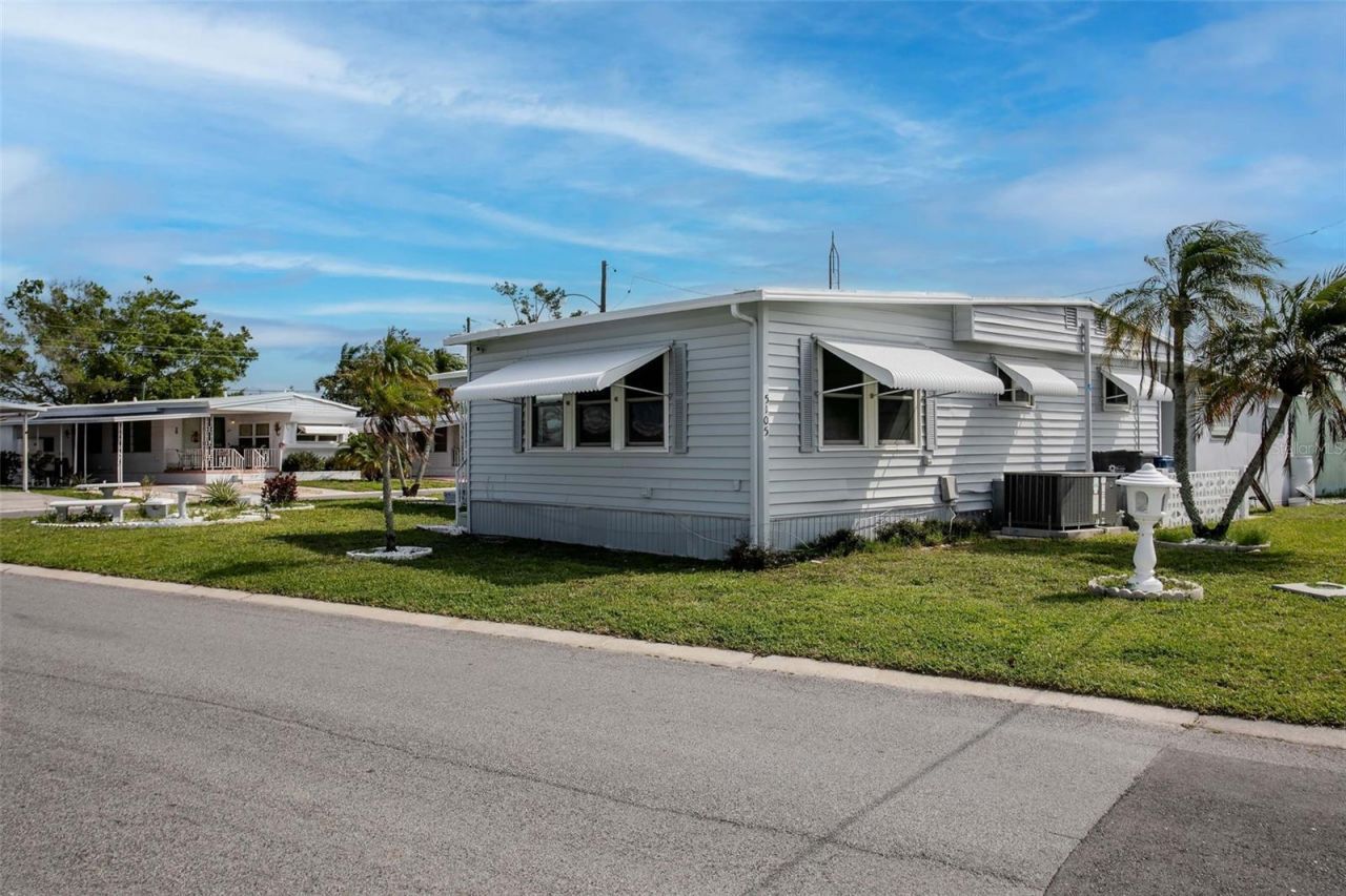 5105 8th Street W, Bradenton, FL 34207 Photo