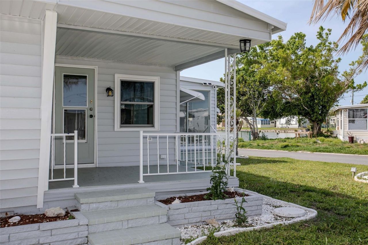 5105 8th Street W, Bradenton, FL 34207 Photo