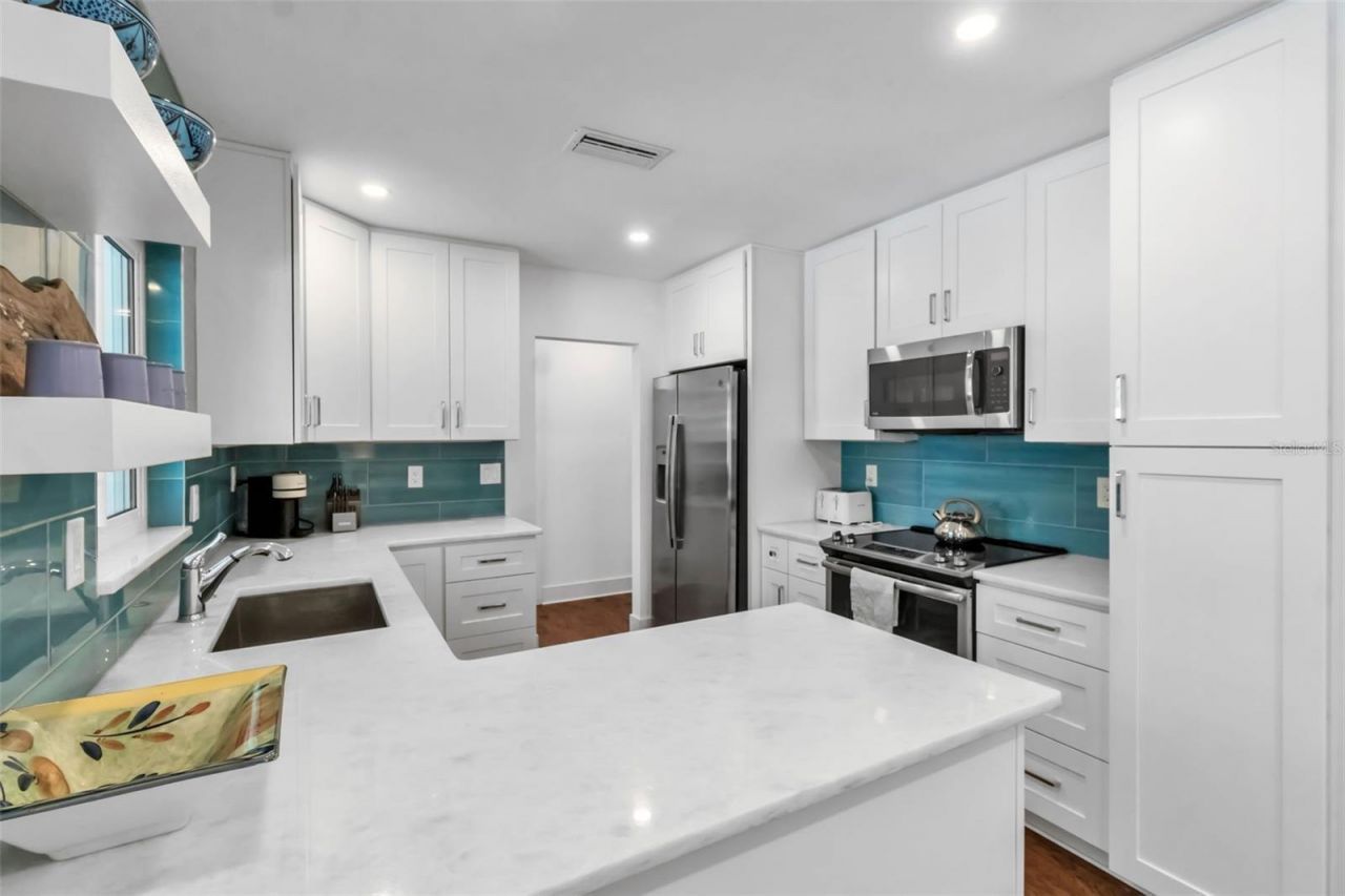 2587 Ringling Boulevard, Sarasota, FL 34237 Photo