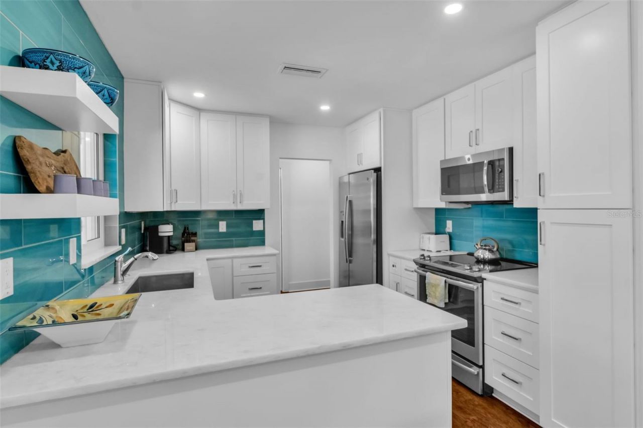 2587 Ringling Boulevard, Sarasota, FL 34237 Photo