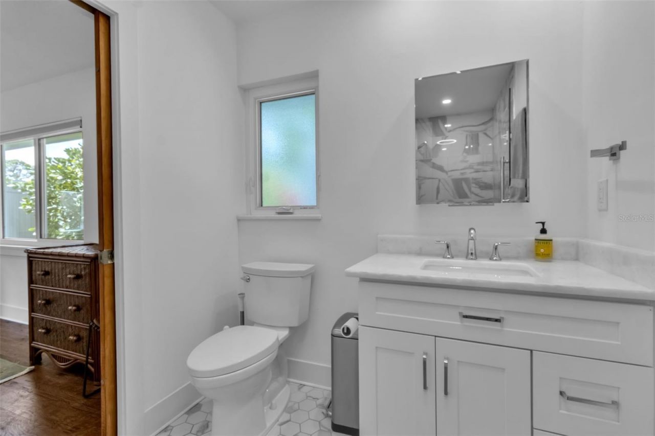 2587 Ringling Boulevard, Sarasota, FL 34237 Photo