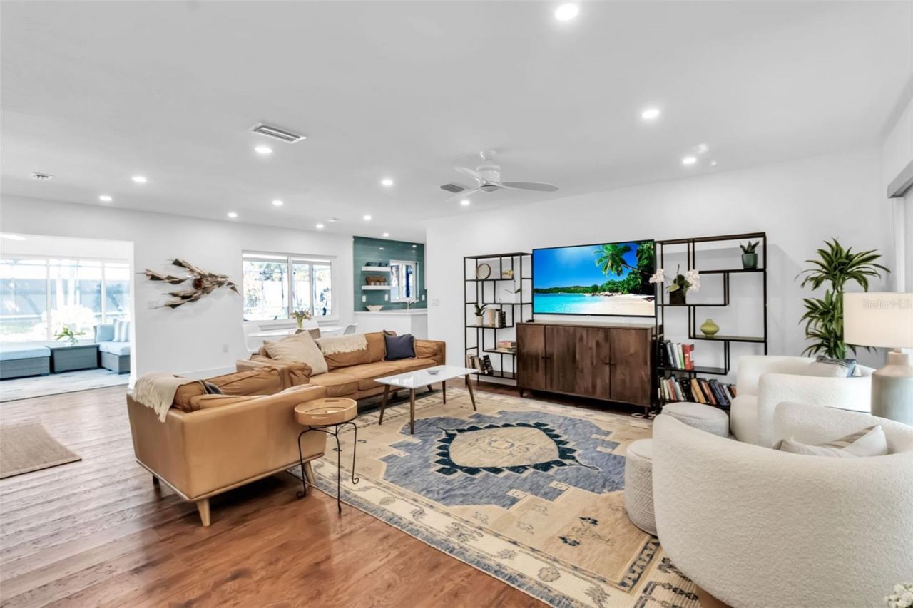 2587 Ringling Boulevard, Sarasota, FL 34237 Photo