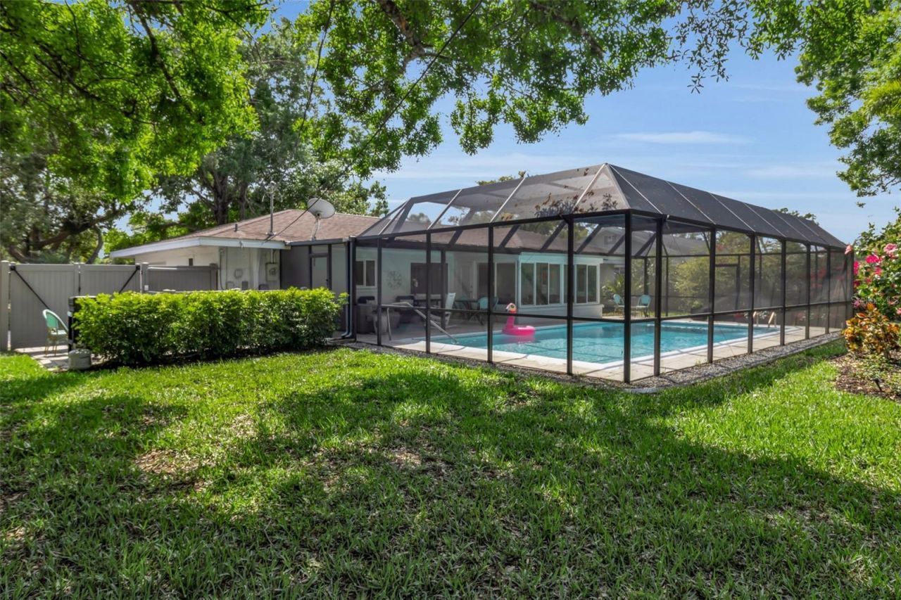 2587 Ringling Boulevard, Sarasota, FL 34237 Photo