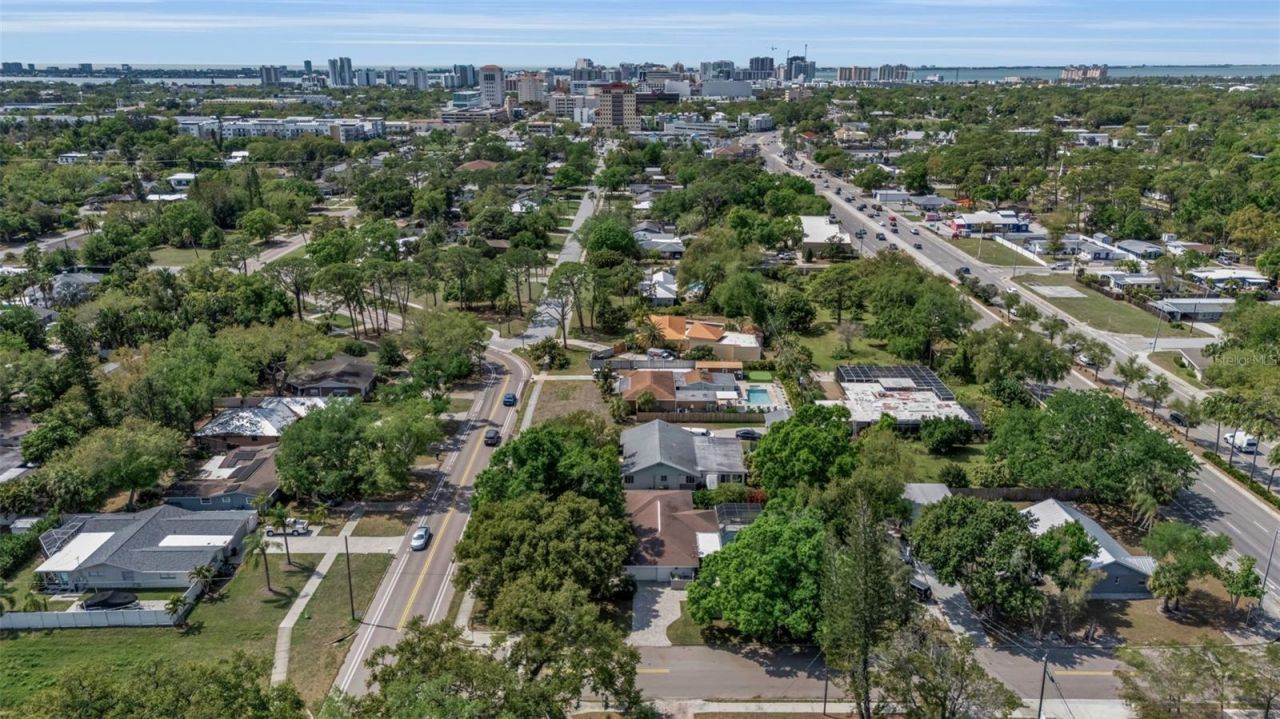 2587 Ringling Boulevard, Sarasota, FL 34237 Photo