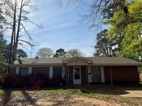 9478 Woodcrest Drive, Shreveport, LA 71118
