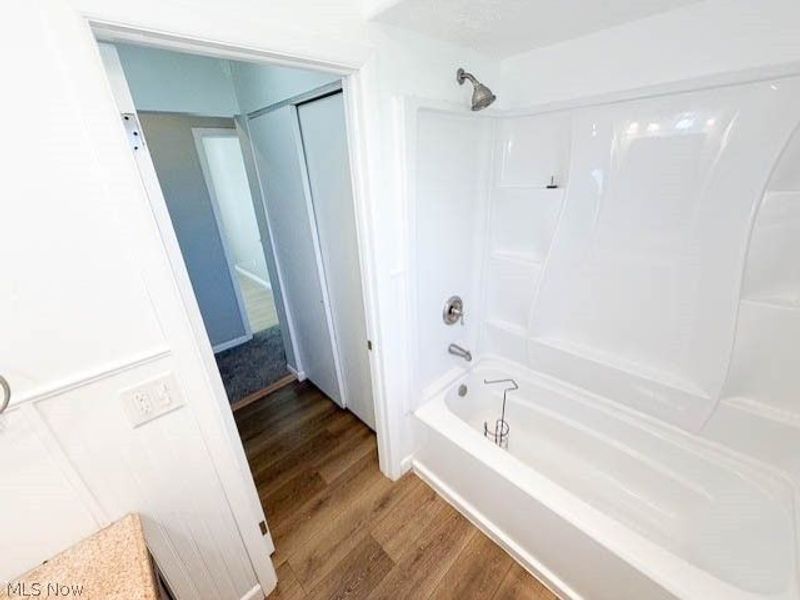 7621 Miami Road, Mentor on the Lake, OH 44060 Photo 13