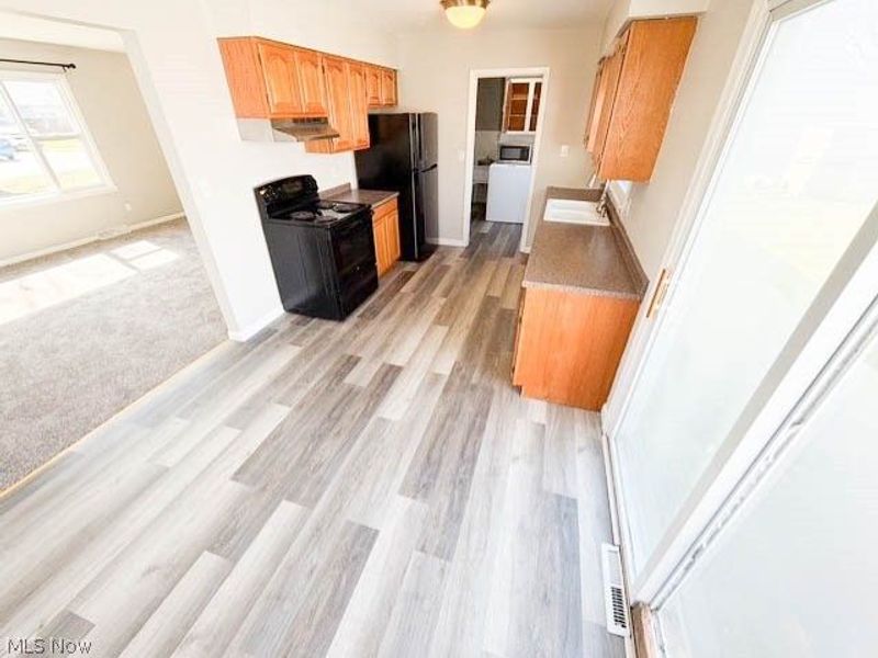 7621 Miami Road, Mentor on the Lake, OH 44060 Photo 5