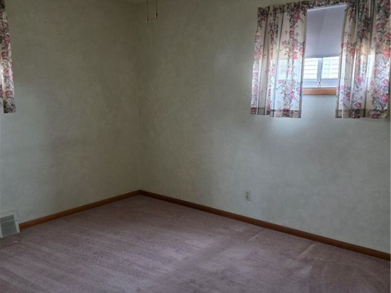 15513 Walvern Boulevard, Maple Heights, OH 44137 Photo 13