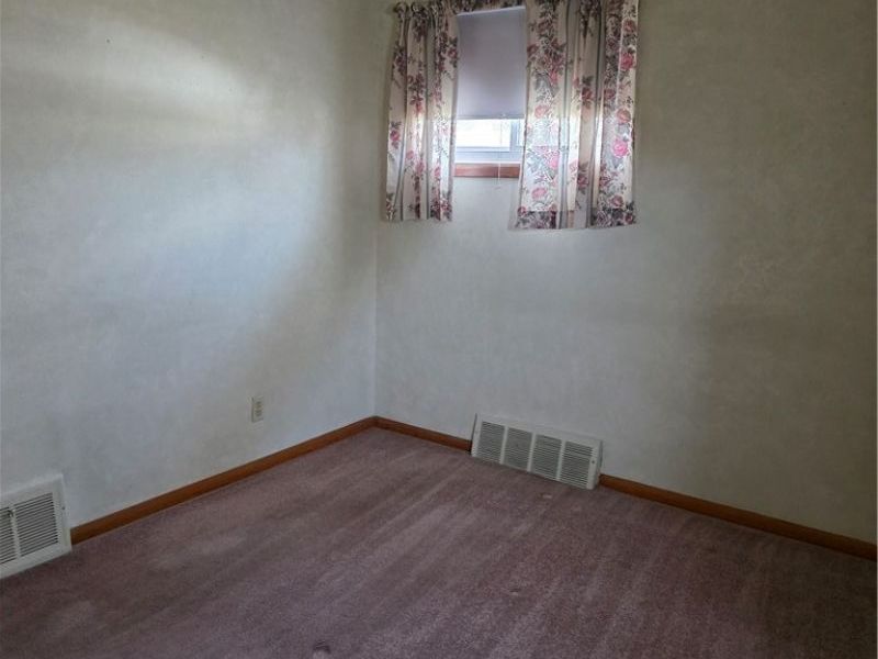 15513 Walvern Boulevard, Maple Heights, OH 44137 Photo 14