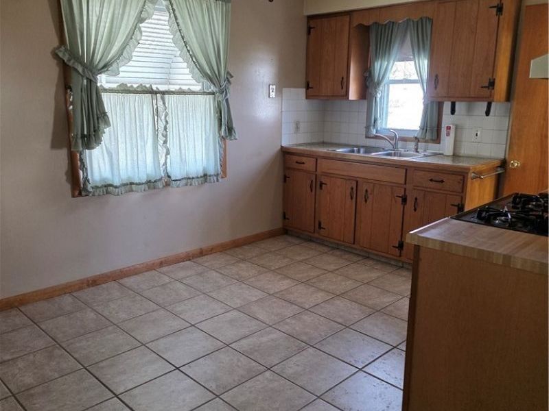 15513 Walvern Boulevard, Maple Heights, OH 44137 Photo 23