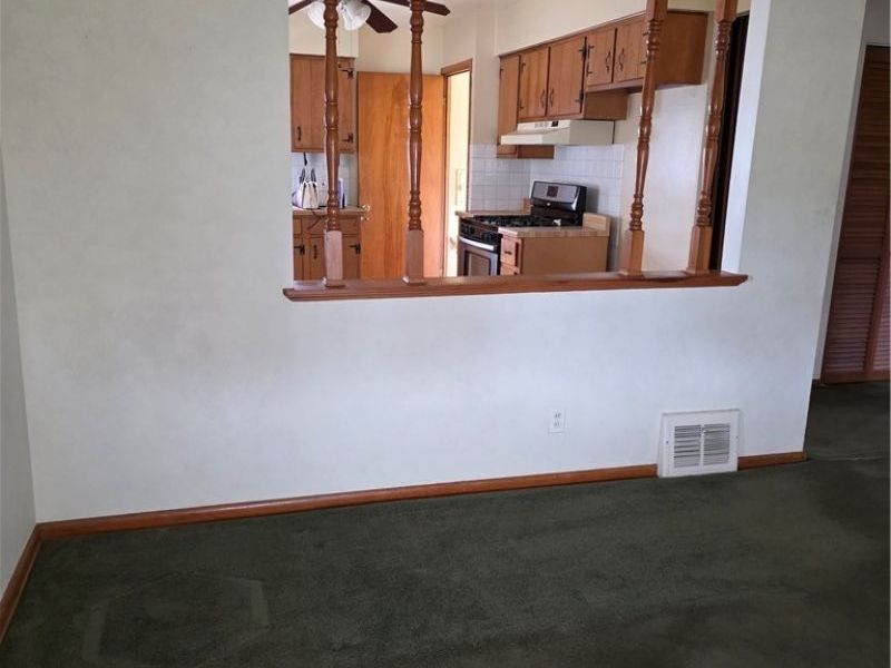 15513 Walvern Boulevard, Maple Heights, OH 44137 Photo 9