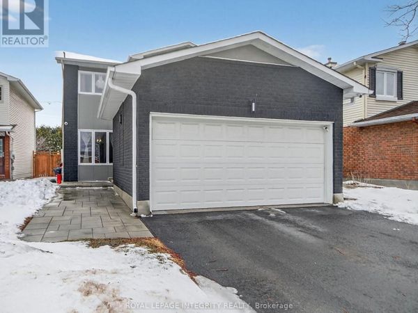 2092 Legrand Crescent , Ottawa, ON K1E3T6