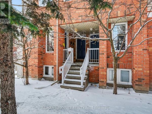117 Tall Pines Private, Ottawa, ON K2H1H1