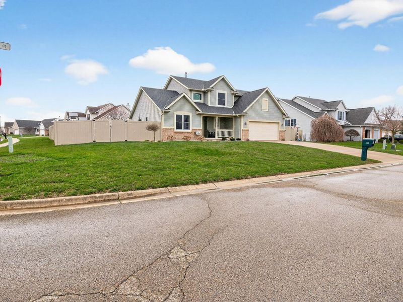 800 Antler Court, Piqua, OH 45356 Photo 2