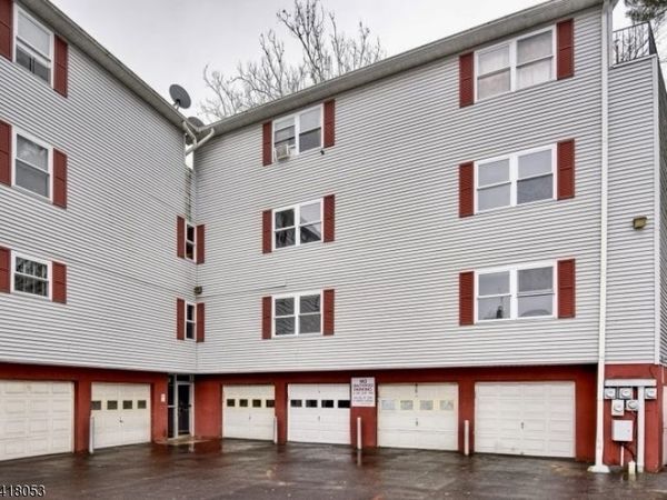 51 Smith St, Irvington, NJ 07111