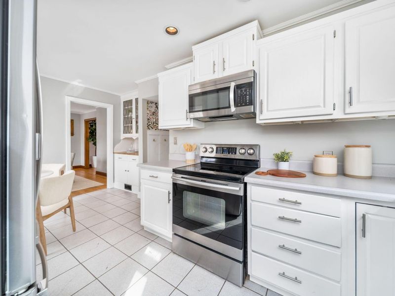 367 E Dunedin Road, Columbus, OH 43214 Photo 10