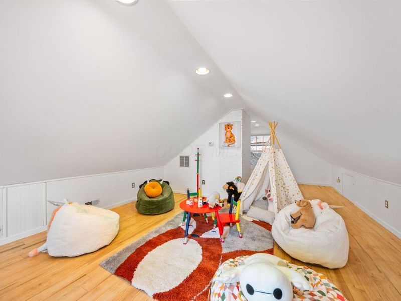 367 E Dunedin Road, Columbus, OH 43214 Photo 23