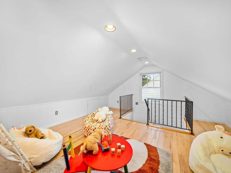 367 E Dunedin Road, Columbus, OH 43214 Photo 24