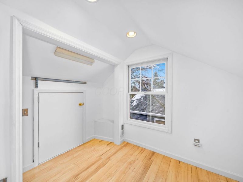 367 E Dunedin Road, Columbus, OH 43214 Photo 25