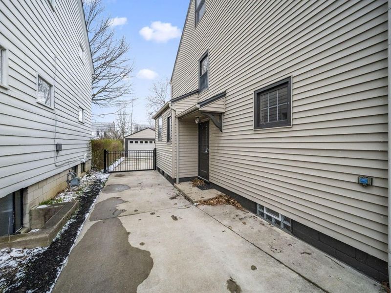 367 E Dunedin Road, Columbus, OH 43214 Photo 29