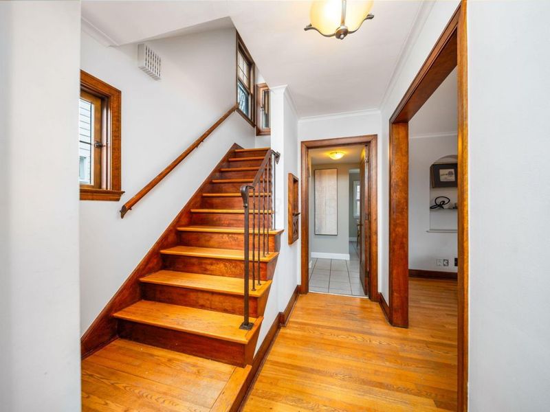 367 E Dunedin Road, Columbus, OH 43214 Photo 3