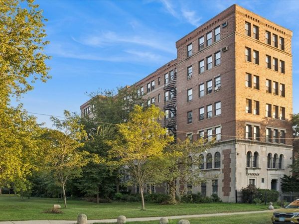 3017 E 78th Street, Unit 4B, Chicago, IL 60649