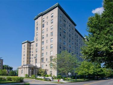 33 Gates Circle , Unit 6B, Buffalo, NY 14209