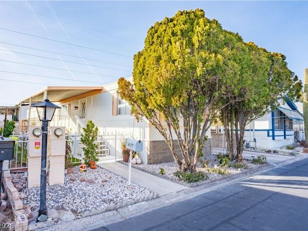 4577 Royal Ridge Boulevard, Unit 131, Las Vegas, NV 89103