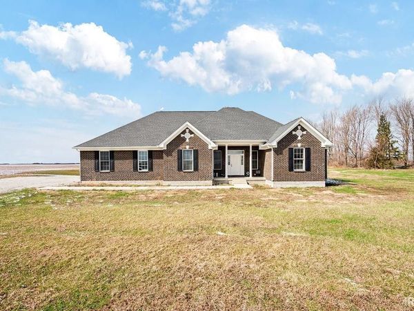 8560 S 200 EAST, Walton, IN 46994