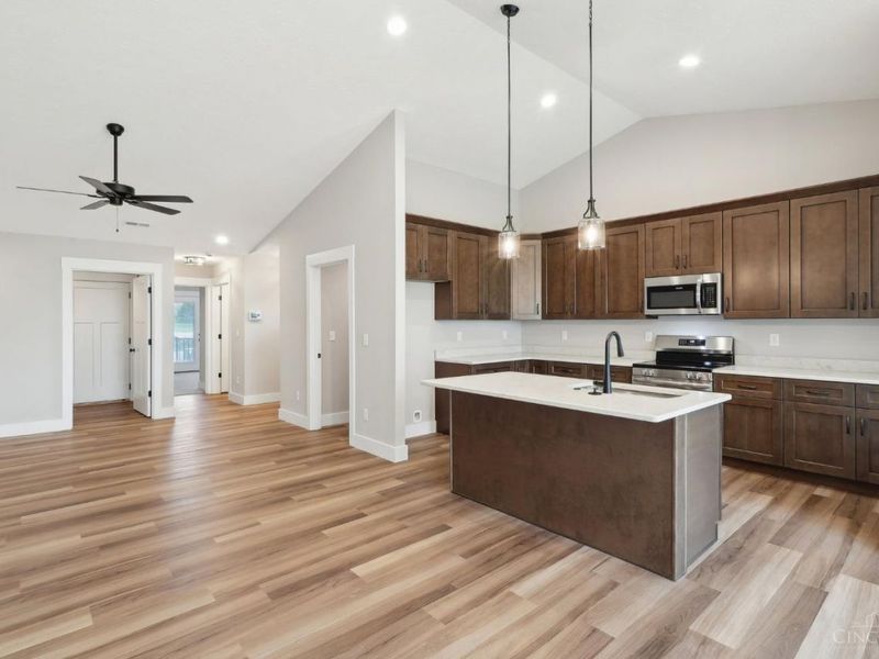 5017 Waterford Lane, Middletown, OH 45042 Photo 13