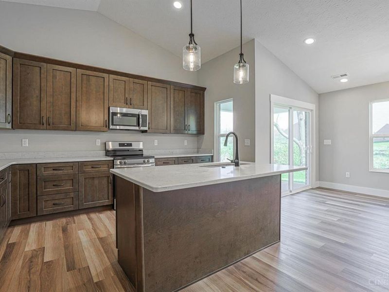5017 Waterford Lane, Middletown, OH 45042 Photo 17