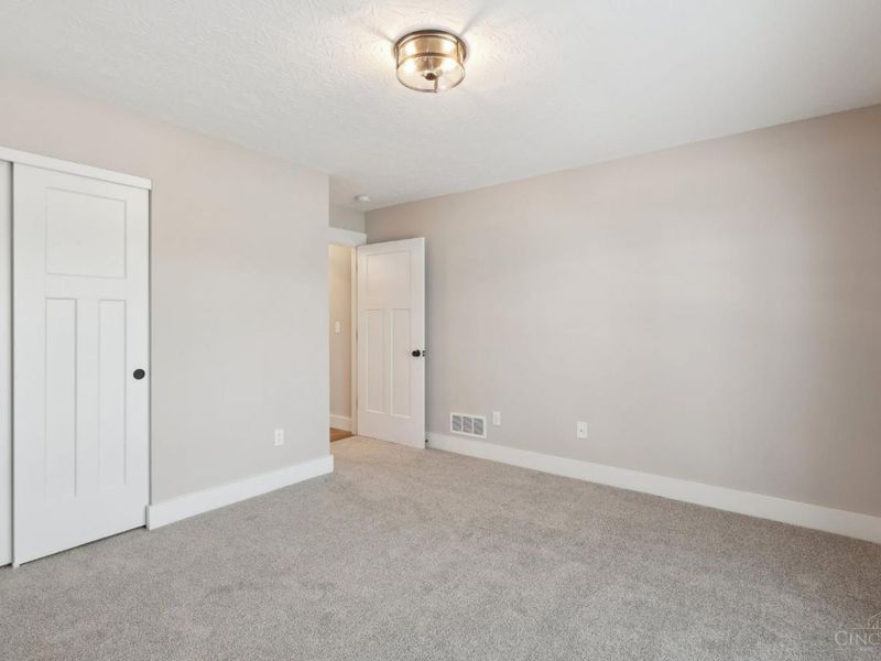 5017 Waterford Lane, Middletown, OH 45042 Photo 27