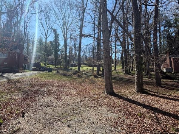 8031 Lake Shore Drive , North Chesterfield, VA 23235