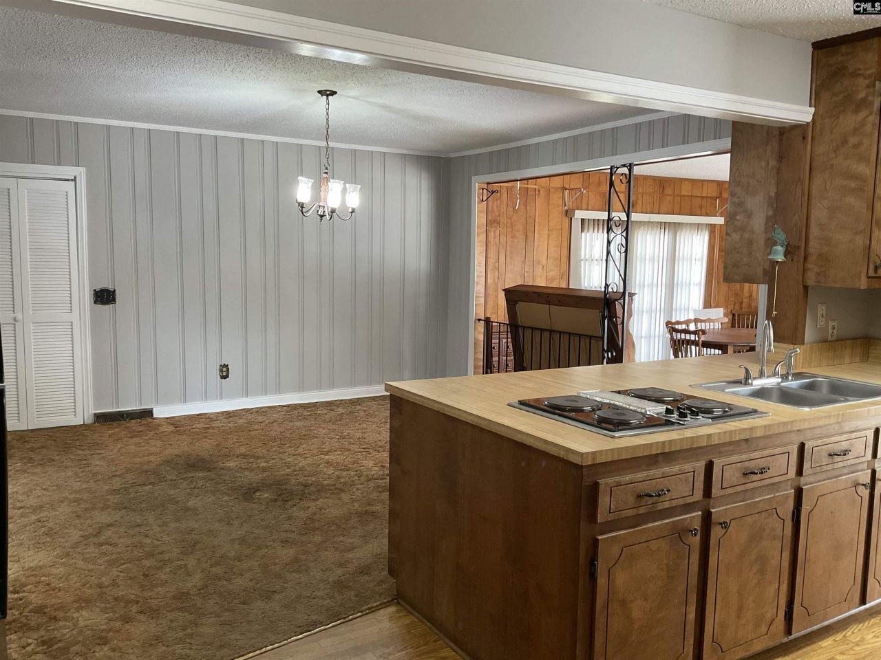 4229 Faust Street Photo 10