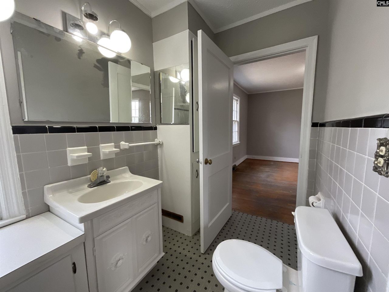 4229 Faust Street Photo 21