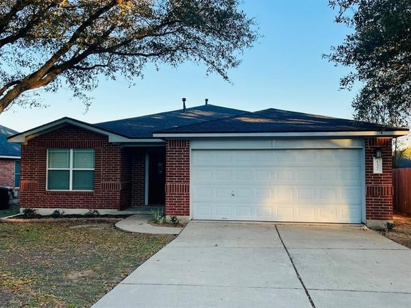 137 Salado DR, Kyle, TX 78640