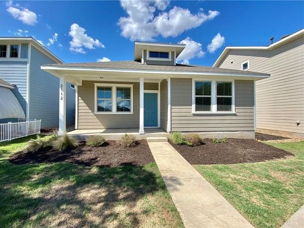 2112 Pecan Island DR, Leander, TX 78641