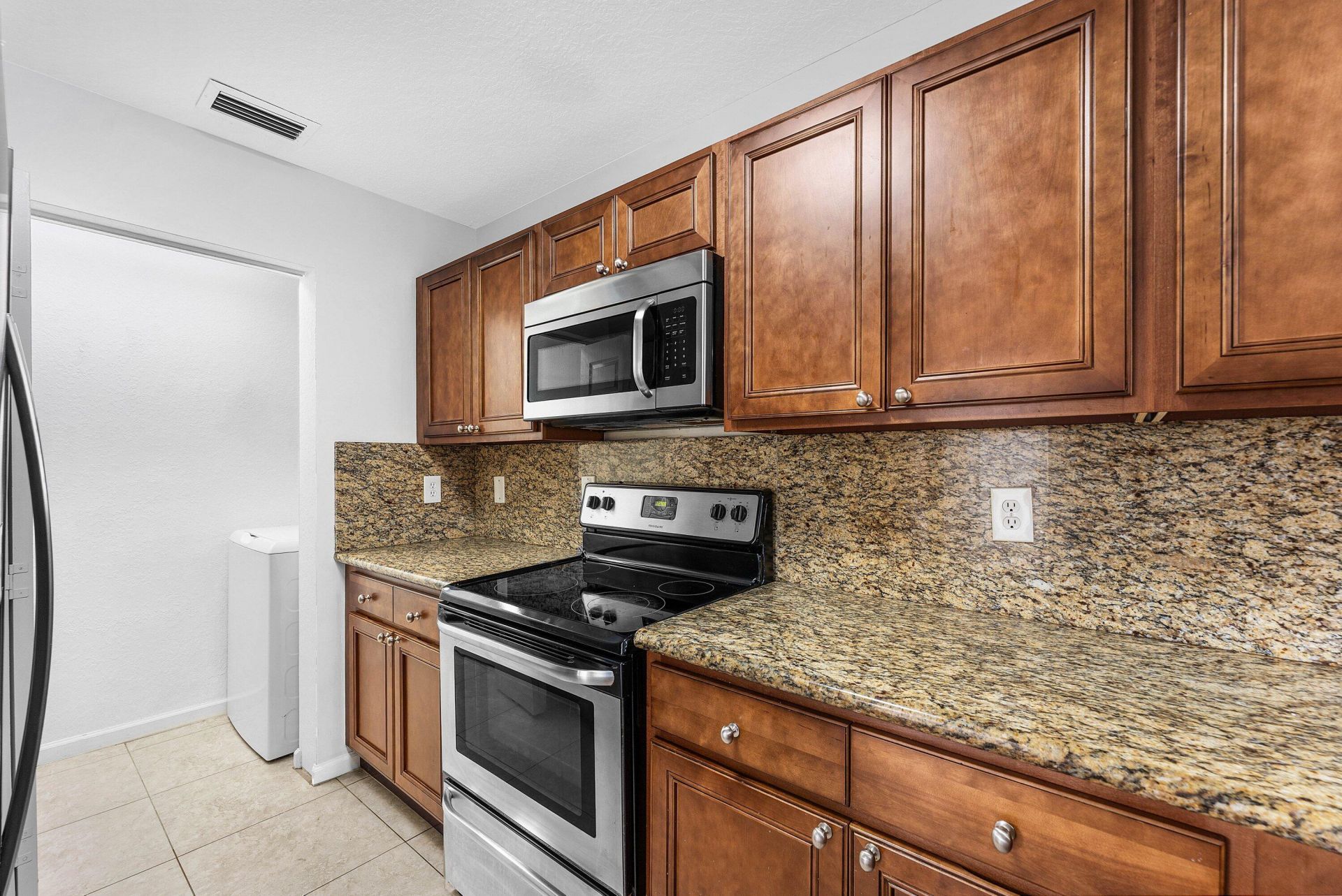 6515 Diamond Springs Terrace, Unit 2404, West Palm Beach, FL 33411 Photo