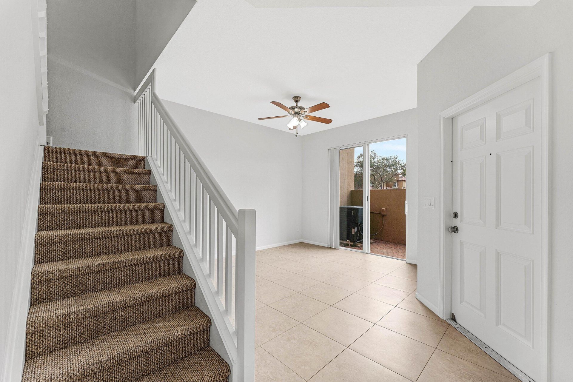 6515 Diamond Springs Terrace, Unit 2404, West Palm Beach, FL 33411 Photo