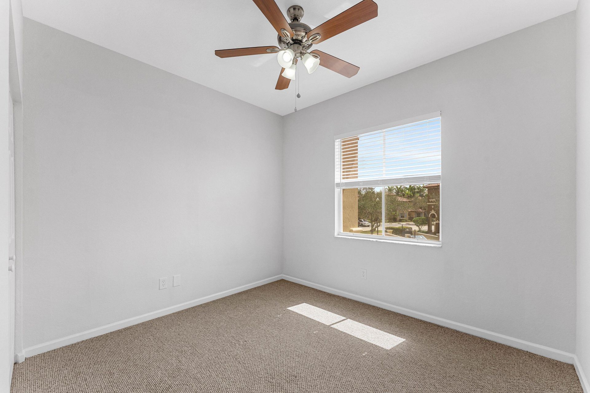 6515 Diamond Springs Terrace, Unit 2404, West Palm Beach, FL 33411 Photo